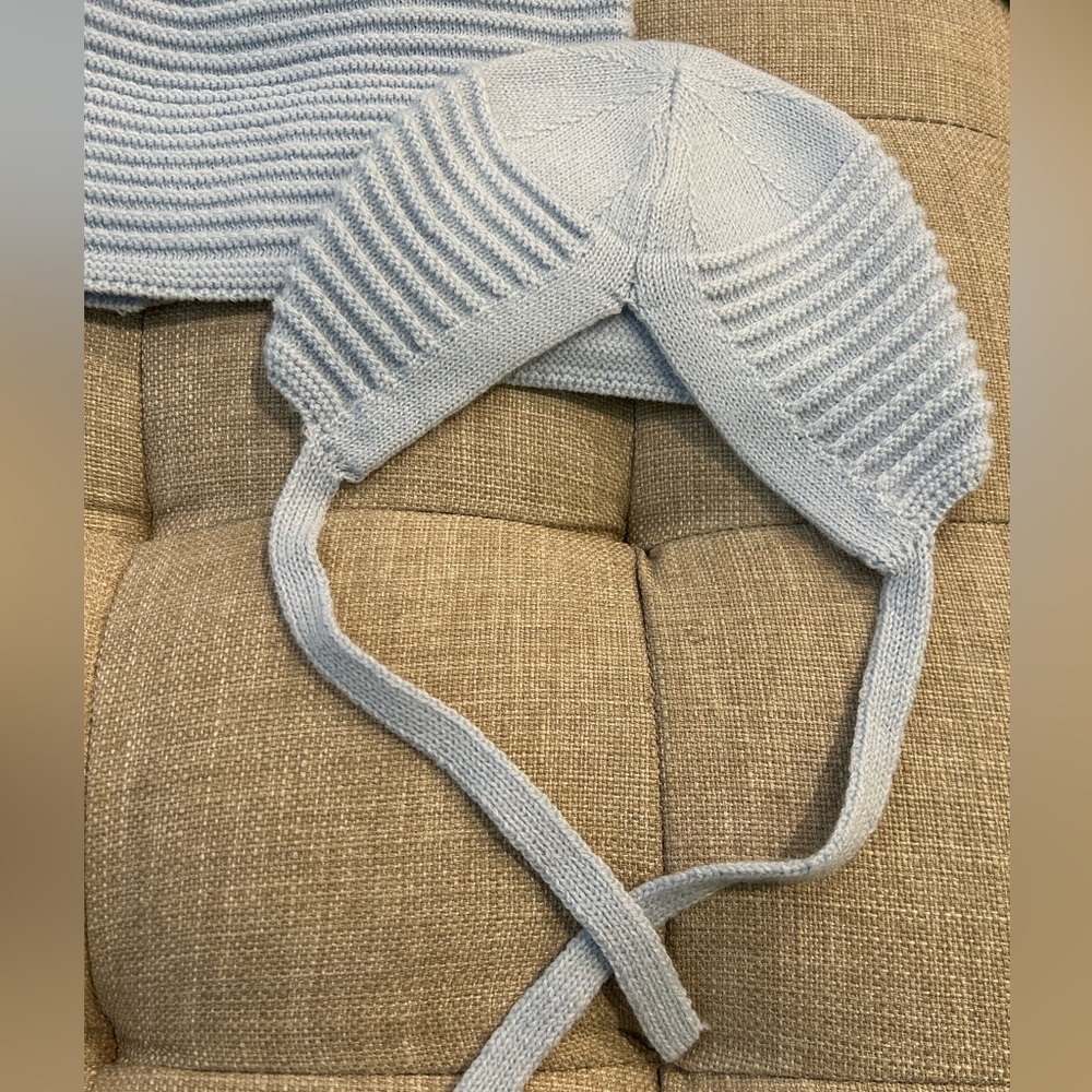 Never Worn NWOT Martin Aranda Take Me Home Dusty Blue Knit 0-3m 3 Piece Set - Picture 3 of 10
